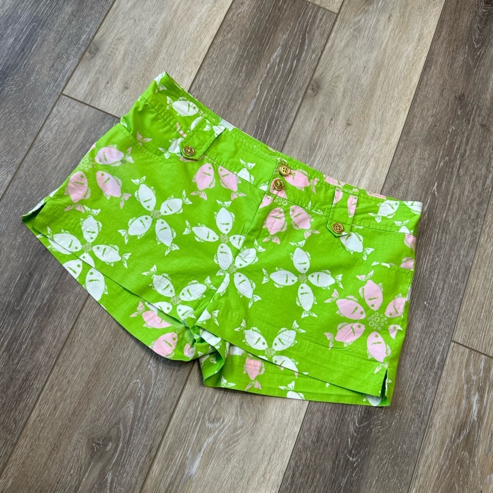 🏝️ Lilly Pulitzer Palm Beach fit 97% Cotton Shorts Size 6 great condition
